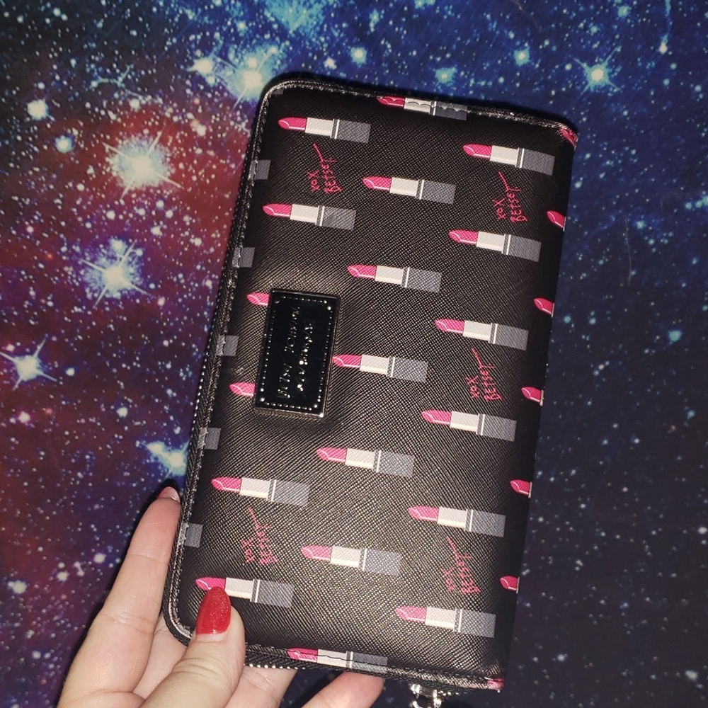Betsey Johnson wristlet wallet pink lipstick